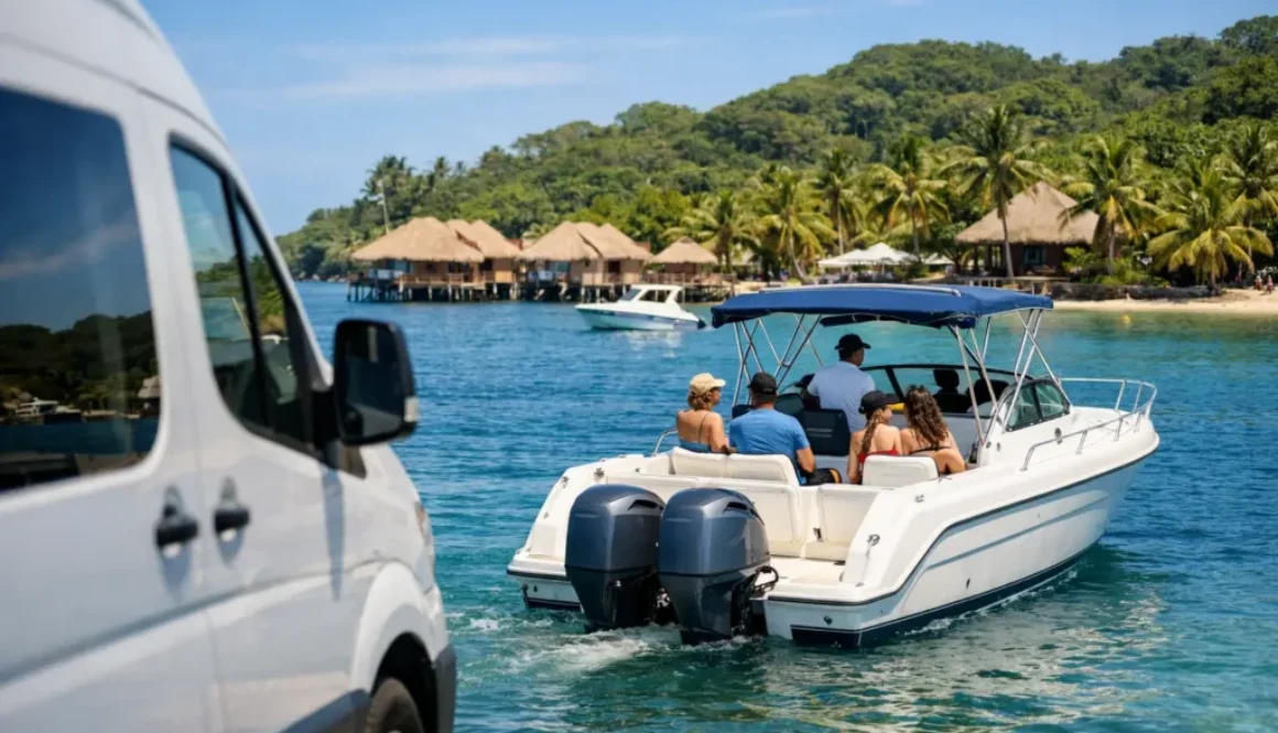 Boat Tour With Transport for Your Roatan Day